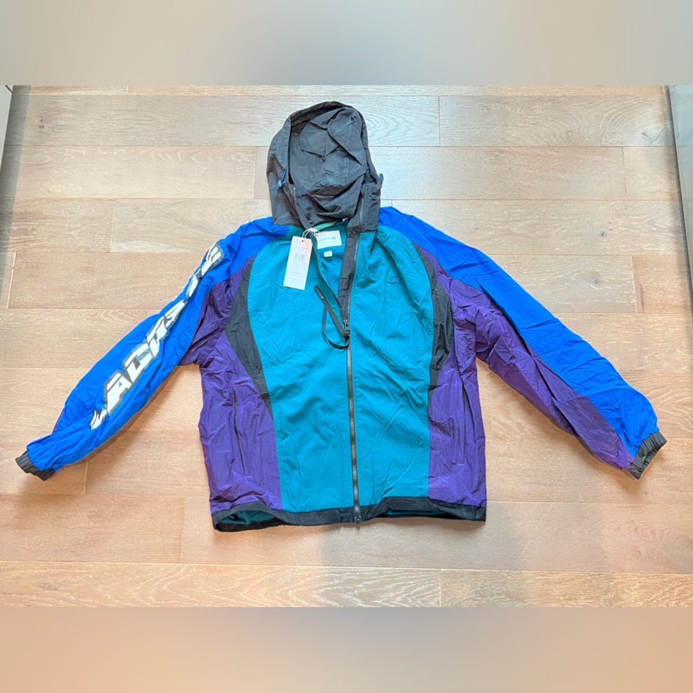 Lacoste water repel jacket light weight